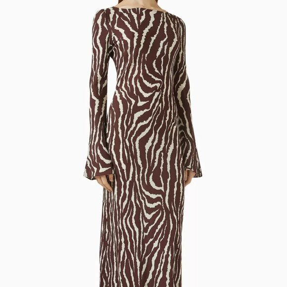 Realisation Par The Gia Bell-Sleeve Maxi Dress in Silk Jianhong Crepe - Picture 2 of 13
